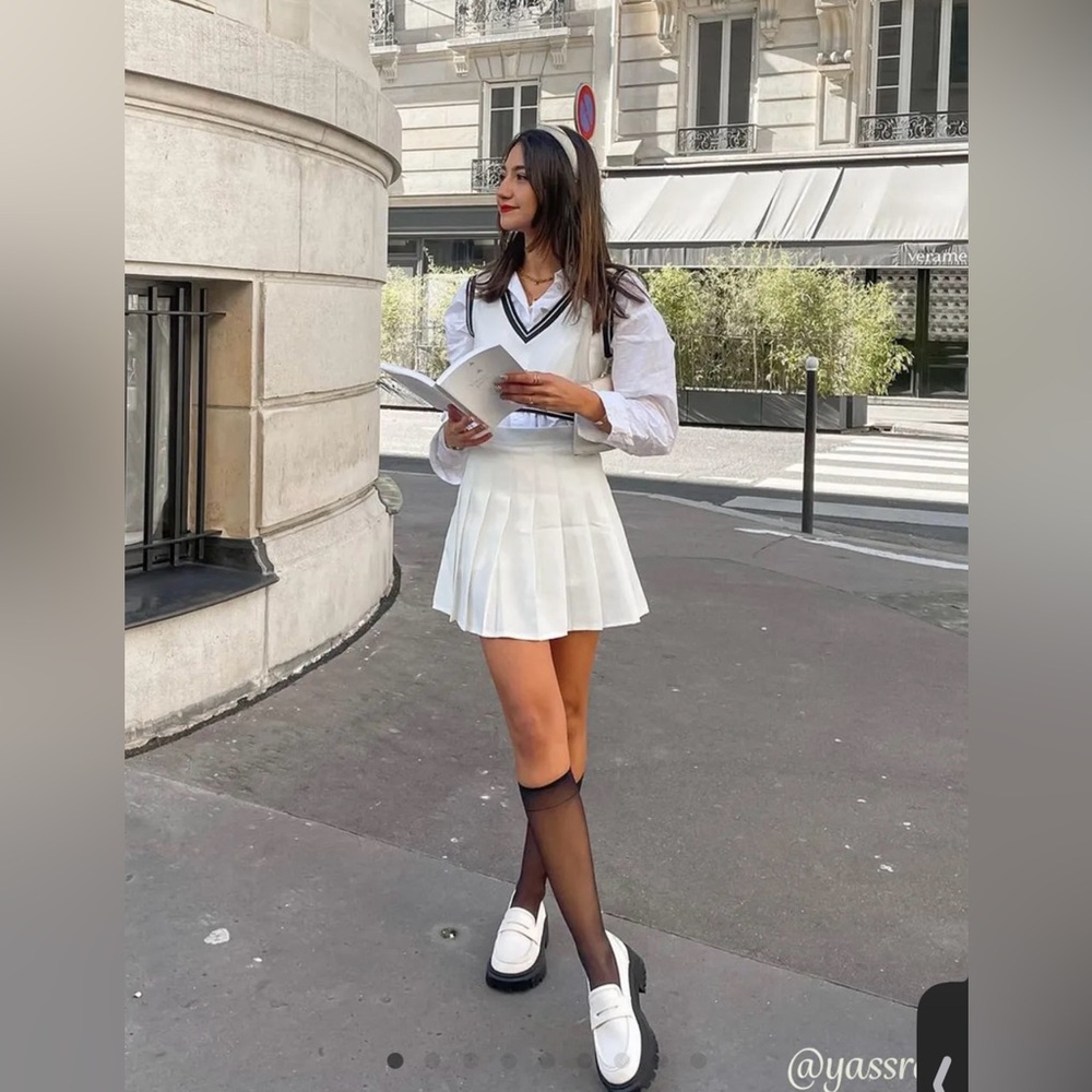 👗NEW White Pleated Skirt.